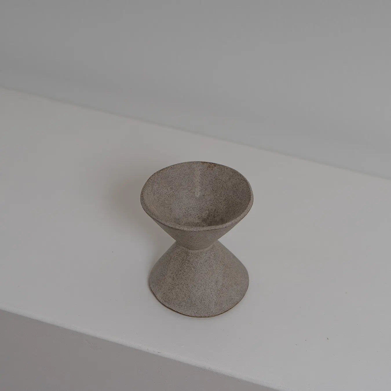 KONO (Zwei-Wege-Kegel: Stäbchen und Räucherkegel) - OBAstudios