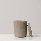 NOYA Duftkerze im Keramikgefäß