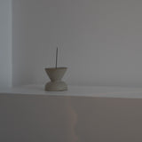 KONO (Zwei-Wege-Kegel: Stäbchen und Räucherkegel)