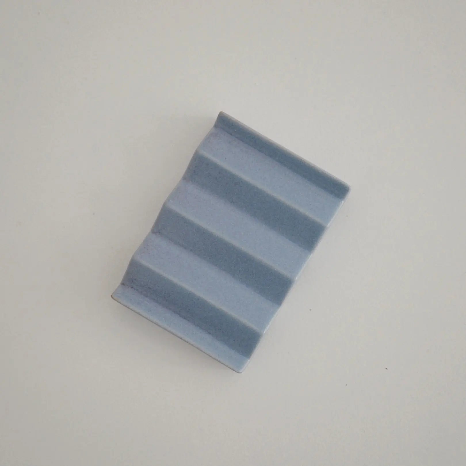 ROCKY M. Keramik Seifenschale – HIMMEL - OBAstudios