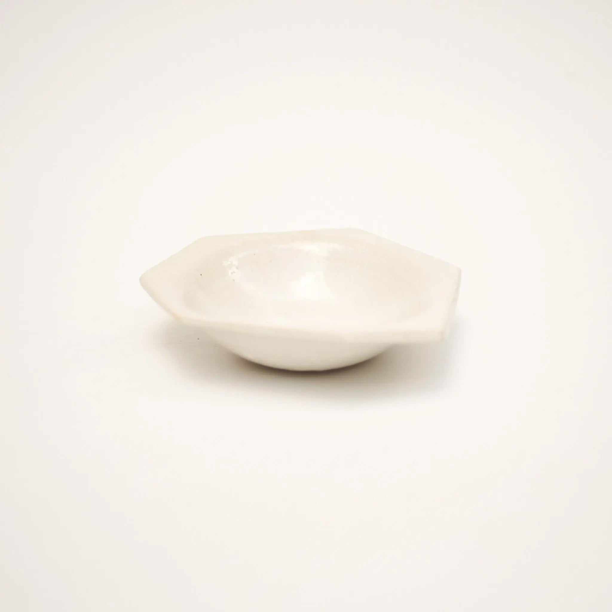 Small angular olive bowl • white - OBAstudios